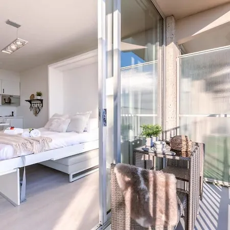 Huswell - Modern Near The Sea And