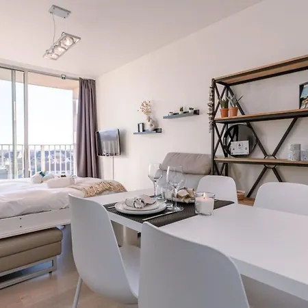 Huswell - Modern Near The Sea And ניופורט