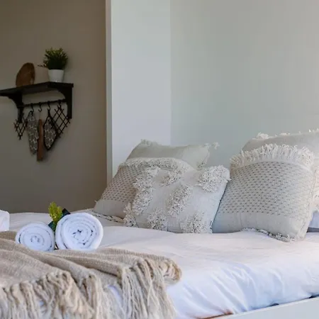 Huswell - Modern Near The Sea And בית נופש